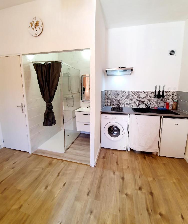 Studio rénové de 20 m2 pour deux personnes Apartamento Blaye-Les-Mines Exterior foto